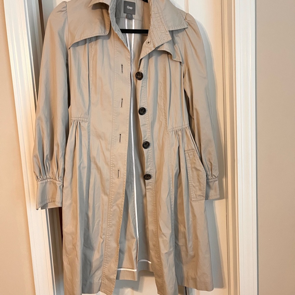 GAP Women's Beige Trench Coat